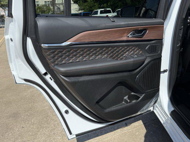 new 2025 Jeep Grand Cherokee L car, priced at $60,353