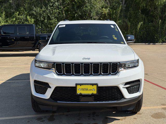 new 2025 Jeep Grand Cherokee car, priced at $34,299