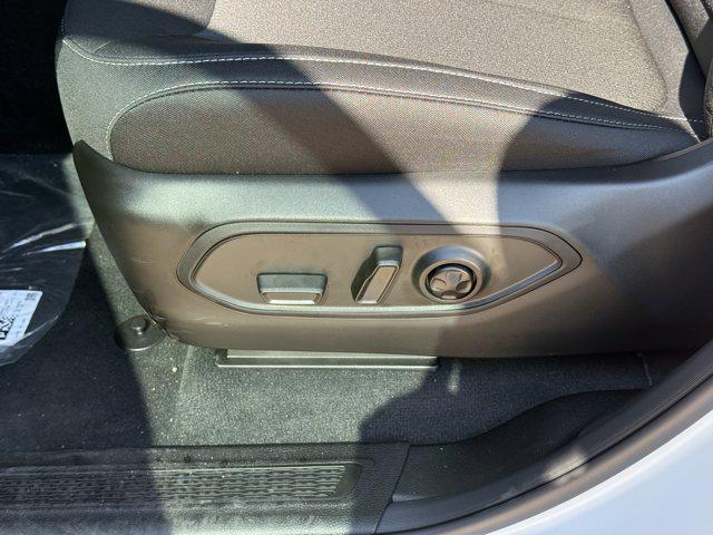 new 2025 Jeep Grand Cherokee car, priced at $34,299