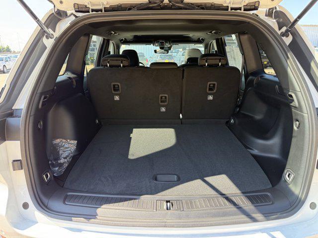 new 2025 Jeep Grand Cherokee car, priced at $34,299