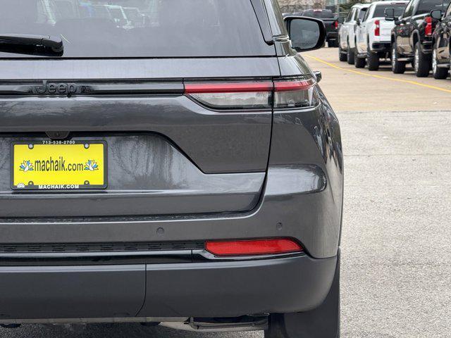 new 2025 Jeep Grand Cherokee car, priced at $33,719