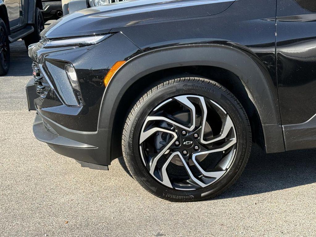 used 2025 Chevrolet TrailBlazer car, priced at $25,500