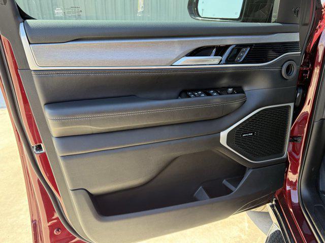 new 2025 Jeep Wagoneer car, priced at $68,442
