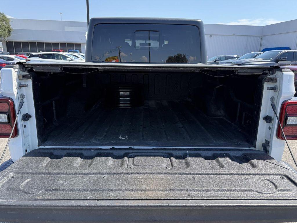 used 2021 Jeep Gladiator car, priced at $30,000