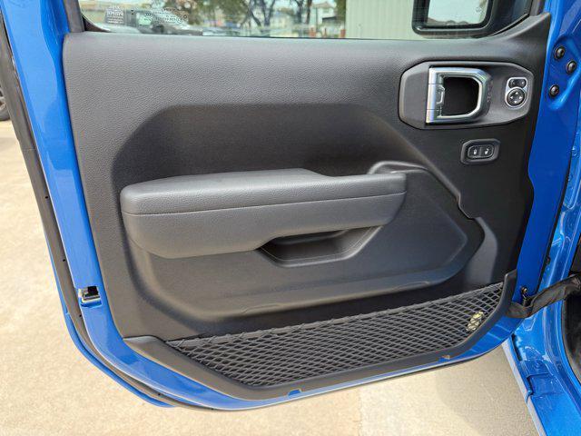 new 2025 Jeep Wrangler car, priced at $41,799