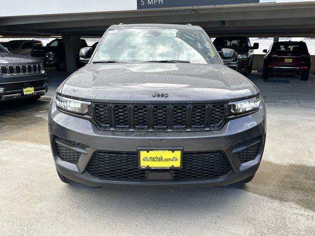 new 2024 Jeep Grand Cherokee car, priced at $34,184