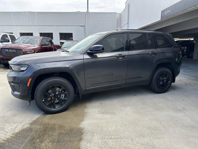 new 2024 Jeep Grand Cherokee car, priced at $34,184