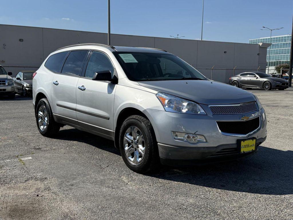 used 2012 Chevrolet Traverse car, priced at $5,500