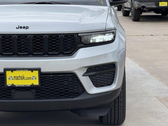new 2025 Jeep Grand Cherokee car, priced at $35,863