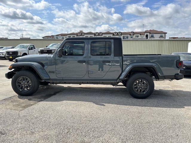 new 2024 Jeep Gladiator car, priced at $37,456