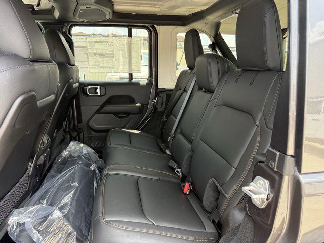 new 2025 Jeep Wrangler car, priced at $46,660