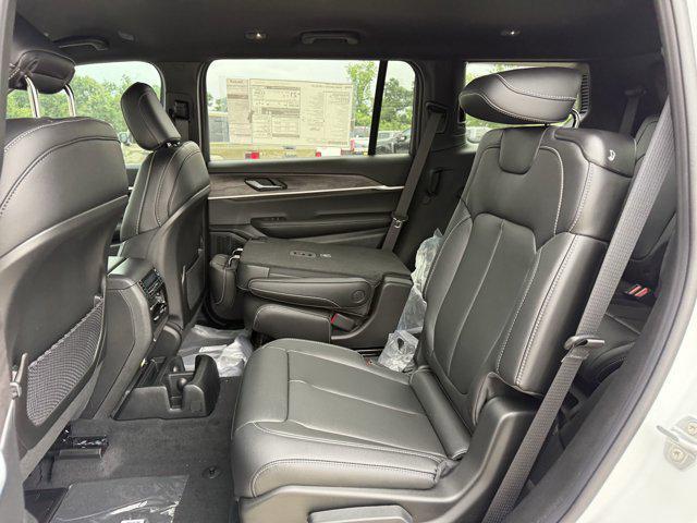 new 2025 Jeep Grand Cherokee L car, priced at $39,951