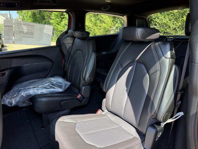 new 2026 Chrysler Pacifica car, priced at $39,752