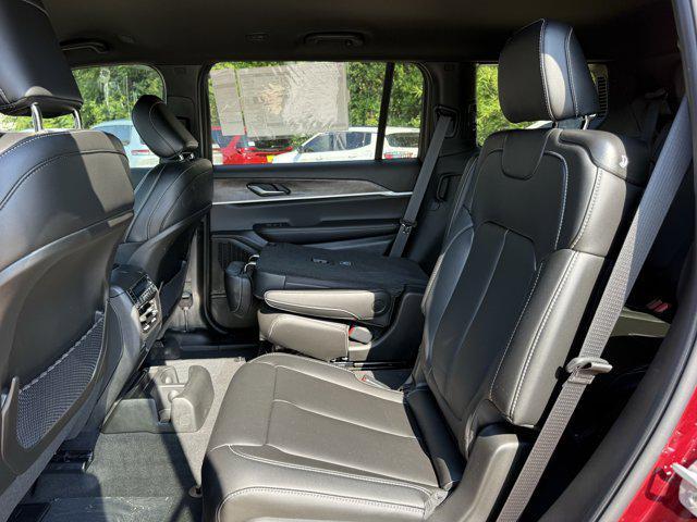 new 2025 Jeep Grand Cherokee L car, priced at $43,017