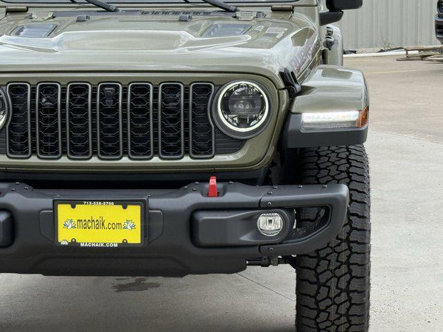 new 2025 Jeep Gladiator car, priced at $52,189