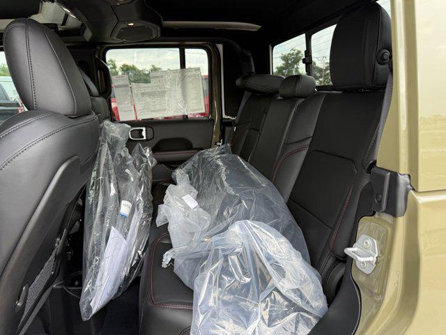 new 2025 Jeep Gladiator car, priced at $52,189