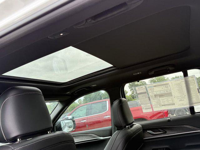 new 2025 Jeep Grand Cherokee car, priced at $39,156