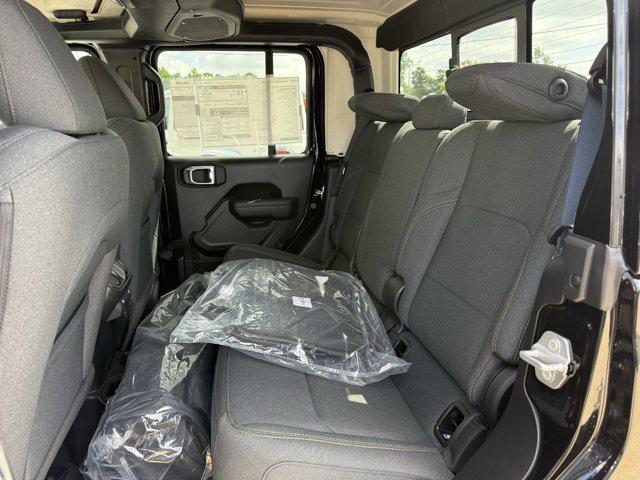 new 2025 Jeep Gladiator car, priced at $39,970