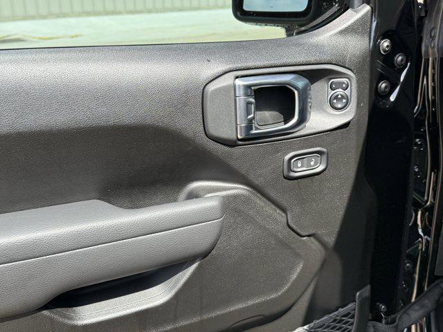 new 2025 Jeep Gladiator car, priced at $39,970