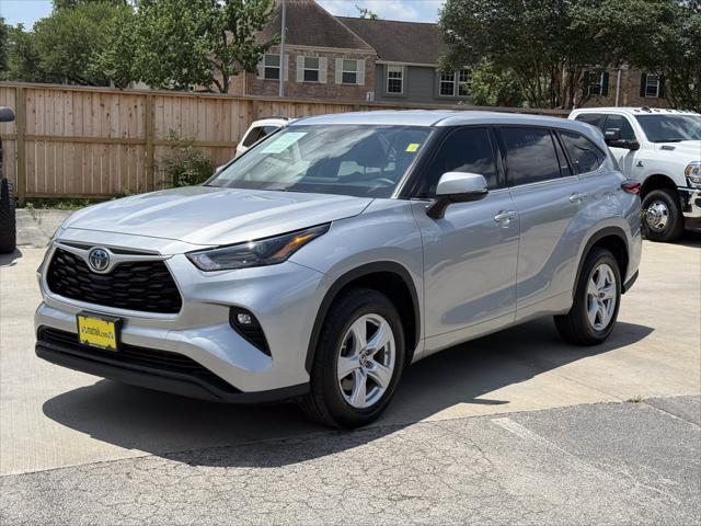 used 2022 Toyota Highlander Hybrid car, priced at $35,250