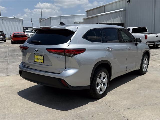 used 2022 Toyota Highlander Hybrid car, priced at $35,250