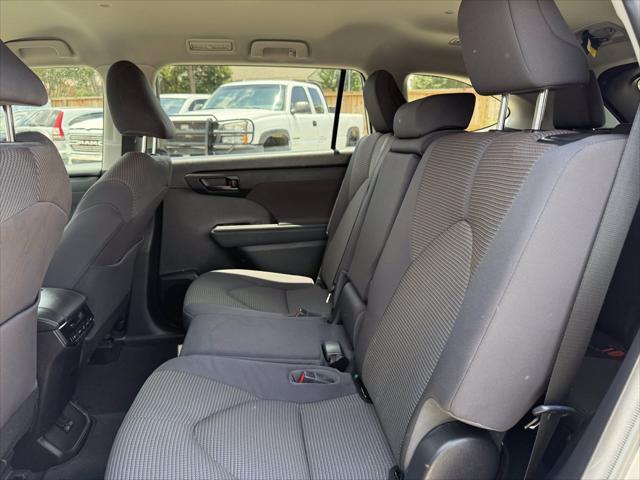 used 2022 Toyota Highlander Hybrid car, priced at $35,250