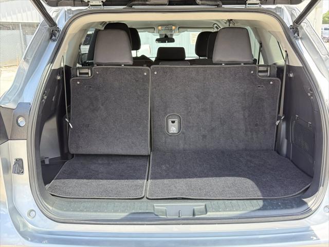 used 2022 Toyota Highlander Hybrid car, priced at $35,250