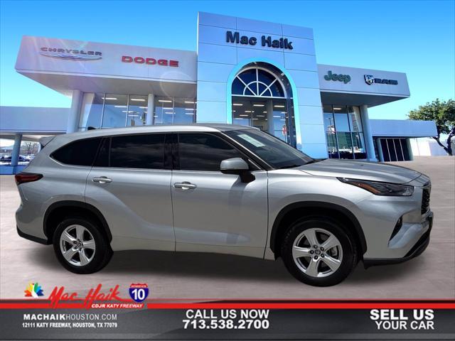used 2022 Toyota Highlander Hybrid car, priced at $35,250