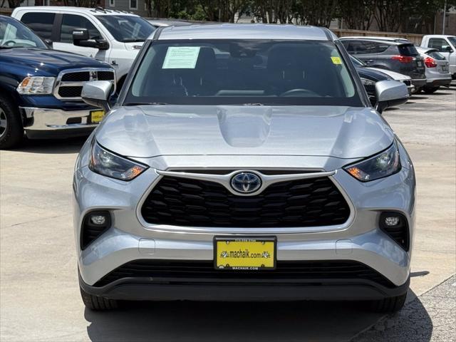 used 2022 Toyota Highlander Hybrid car, priced at $35,250