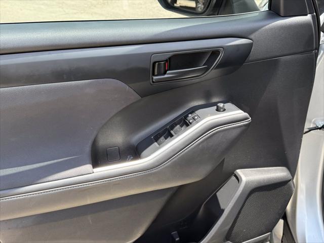 used 2022 Toyota Highlander Hybrid car, priced at $35,250