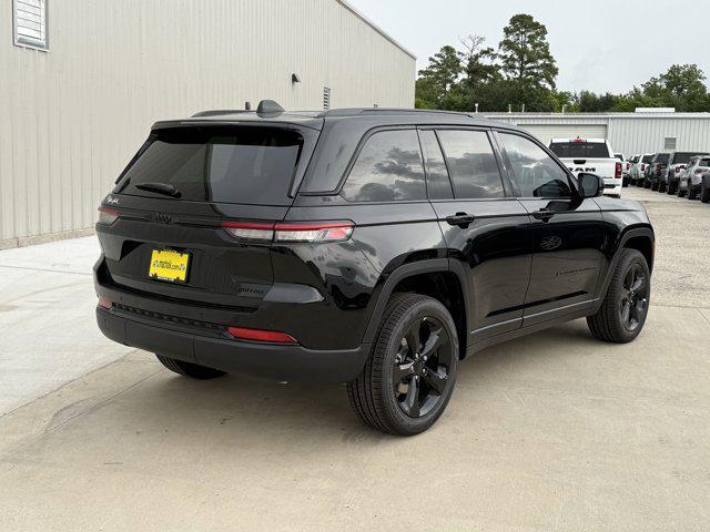 new 2025 Jeep Grand Cherokee car, priced at $39,378