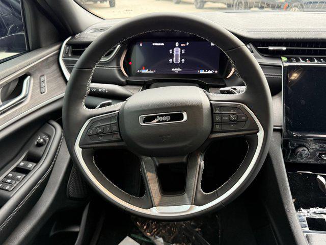 new 2025 Jeep Grand Cherokee car, priced at $39,378