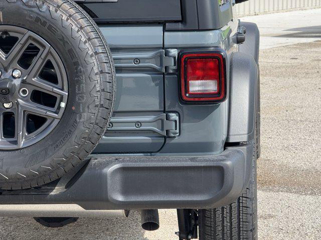 new 2025 Jeep Wrangler car, priced at $41,707