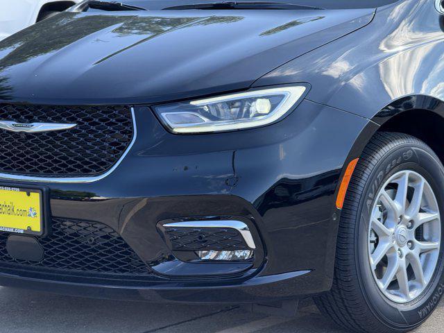 new 2026 Chrysler Pacifica car, priced at $39,321