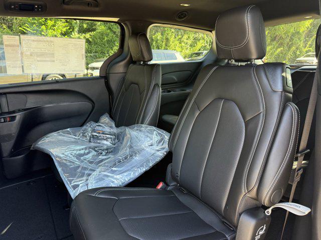 new 2026 Chrysler Pacifica car, priced at $39,321