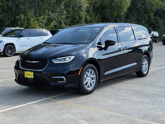new 2026 Chrysler Pacifica car, priced at $39,321