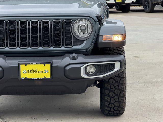 new 2025 Jeep Gladiator car, priced at $38,448