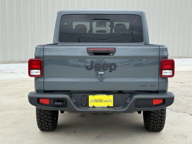 new 2025 Jeep Gladiator car, priced at $38,448