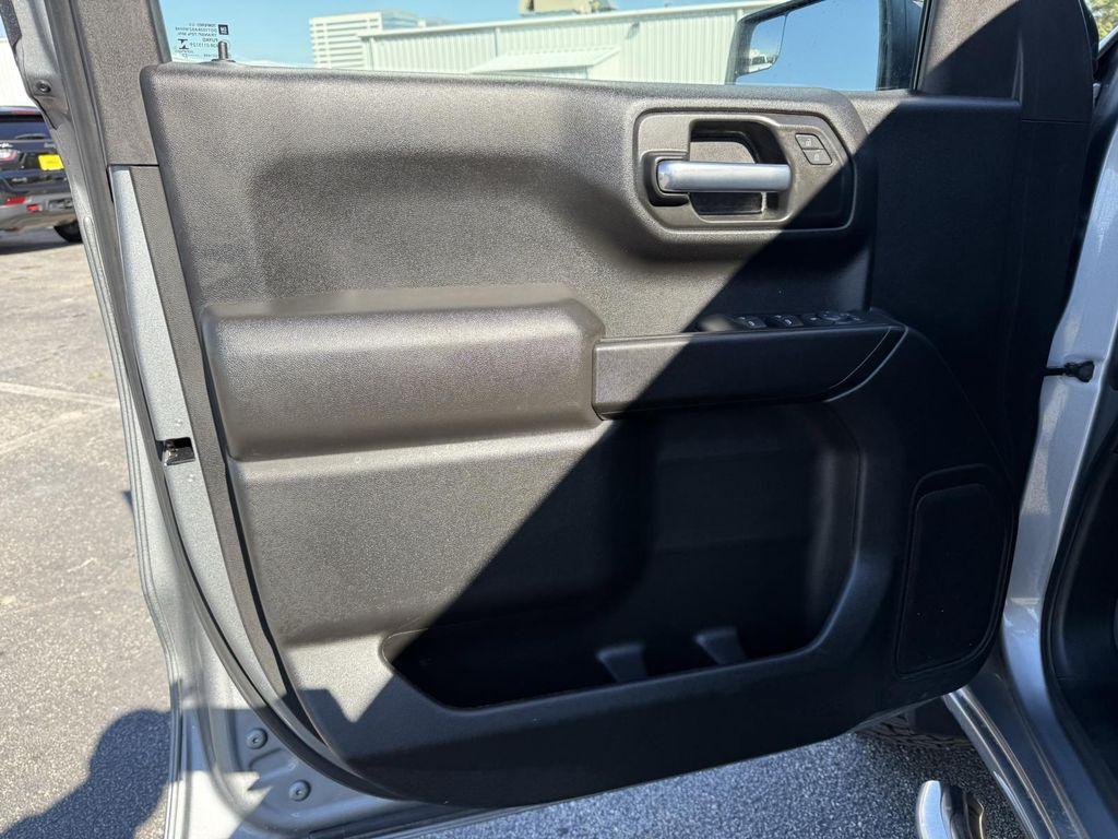 used 2023 GMC Sierra 1500 car, priced at $35,500