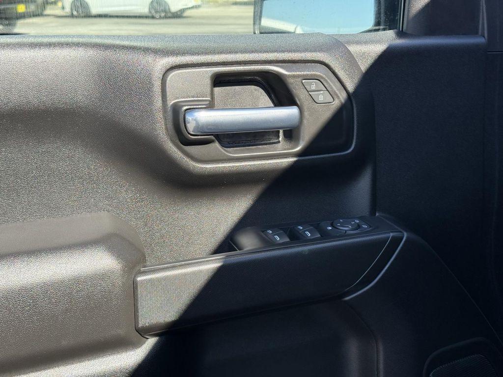 used 2023 GMC Sierra 1500 car, priced at $35,500