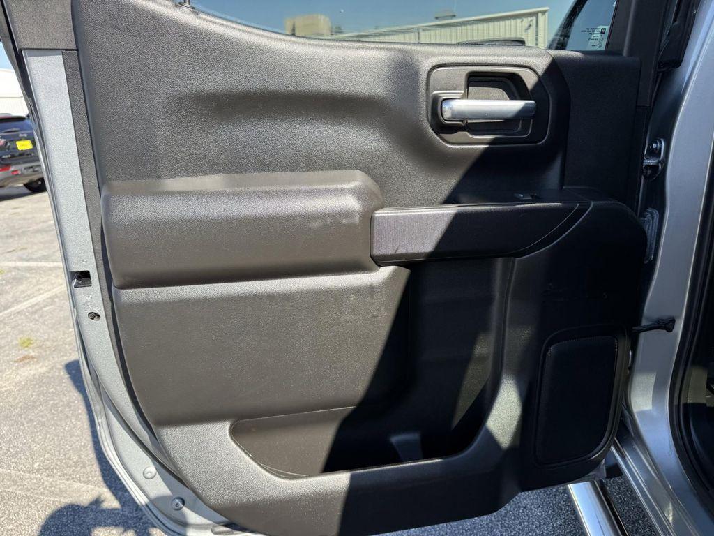 used 2023 GMC Sierra 1500 car, priced at $35,500