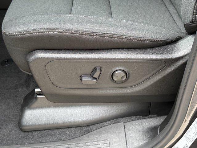 new 2025 Ram 1500 car, priced at $47,823
