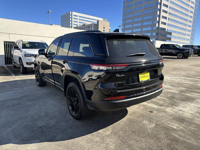 new 2024 Jeep Grand Cherokee car, priced at $33,969