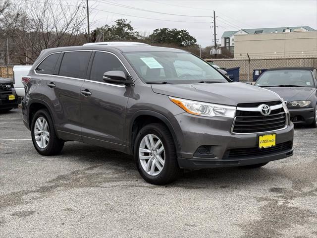 used 2014 Toyota Highlander car, priced at $14,000