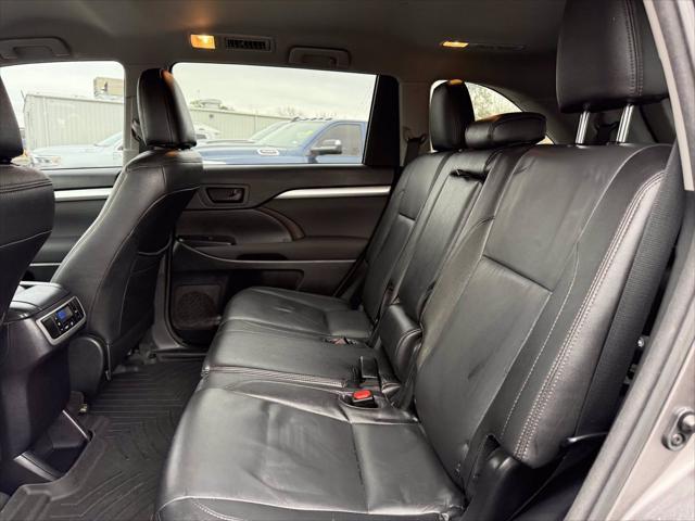 used 2014 Toyota Highlander car, priced at $14,000