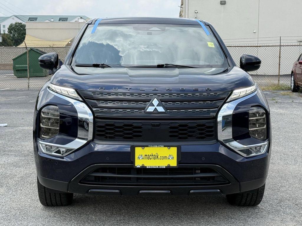 used 2022 Mitsubishi Outlander car, priced at $21,000