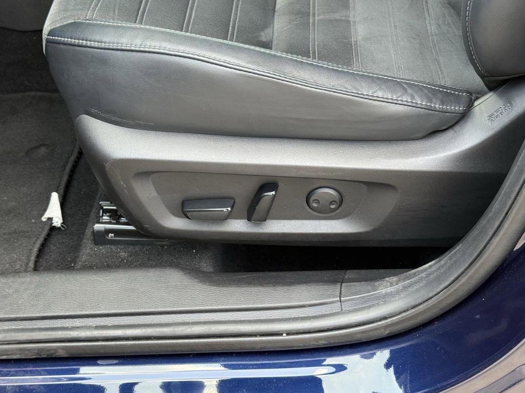 used 2022 Mitsubishi Outlander car, priced at $21,000