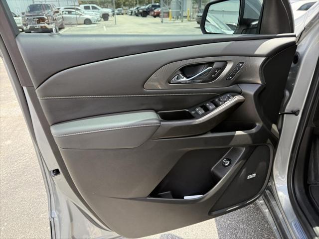 used 2023 Chevrolet Traverse car, priced at $37,500