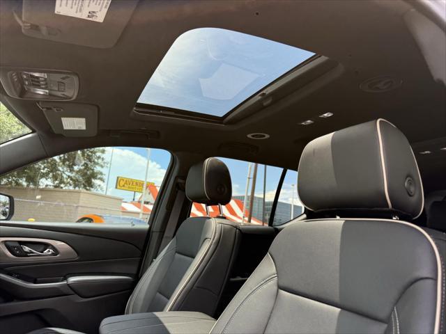 used 2023 Chevrolet Traverse car, priced at $37,500