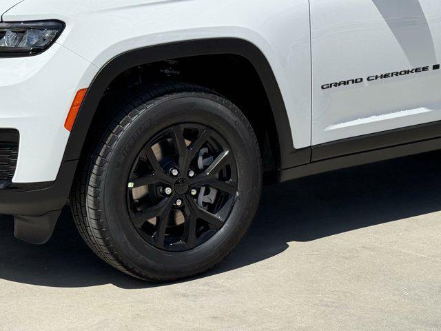 new 2025 Jeep Grand Cherokee L car, priced at $37,385